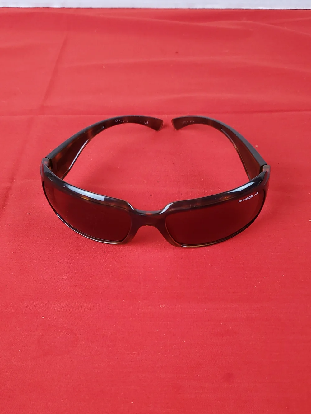 Women's Wrap Sunglasses - Dark Brown